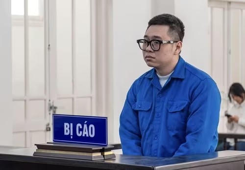 Bị cáo Nguyễn Chí Thành tại tòa.