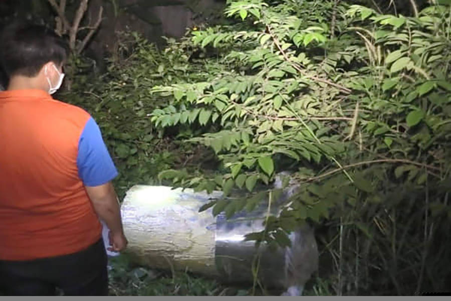 Khối bê tông trong thùng nhựa chứa thi thể người thứ 2 được phát hiện