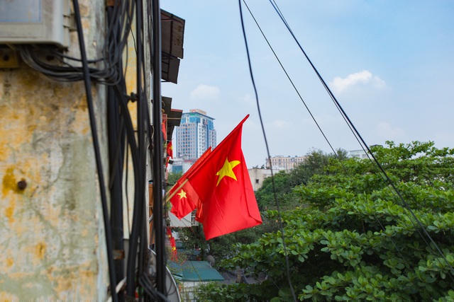 Đúng vào ngày này (30/4) cách đây 45 năm, cuộc Tổng tiến công và nổi dậy mùa Xuân năm 1975 đã kết thúc thắng lợi. Miền Nam được hoàn toàn giải phóng, đất nước hoàn toàn thống nhất sau hơn 100 năm bị nước ngoài chiếm đóng và chia cắt. Trong lịch sử đấu tranh giữ nước vĩ đại của dân tộc ta, ngày 30/4/1975 đã trở thành một trong những mốc son chói lọi trong lịch sử dựng nước và giữ nước của dân tộc Việt Nam.