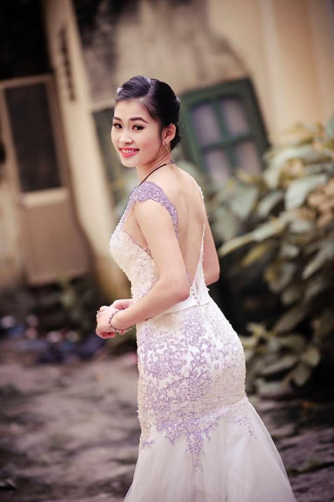 Nguyễn Thị Minh Lý sinh năm 2000 đến từ Hòa Bình với chiều cao 1m60.