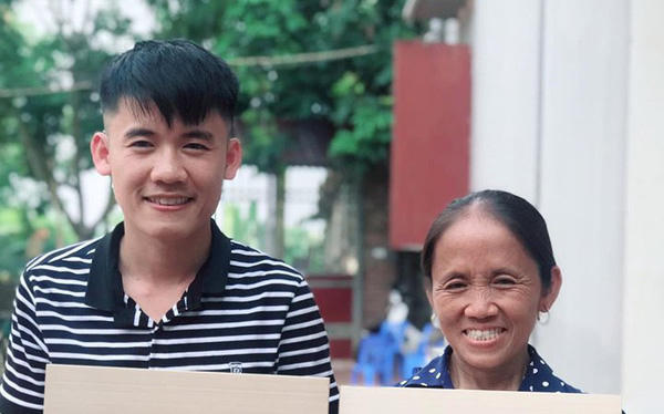 54A36D01-0097-4222-A75A-18534ADB2221.