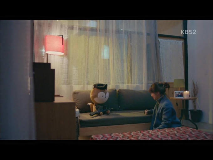 Hậu duệ mặt trời tập 15: Song Hye Kyo, Kim Ji Won khóc hết nước mắt khi hay tin bạn trai hy sinh