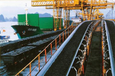 Bộ Công thương xin ý kiến xuất khẩu thêm 2 triệu tấn than.