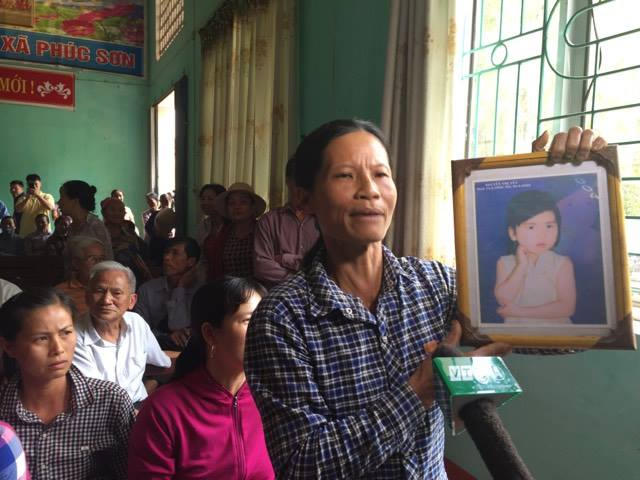 Gia đình cháu Nguyễn Thị Yến, nạn nhân trong vụ án mà Hàn Đức Long từng được cho là hung thủ.