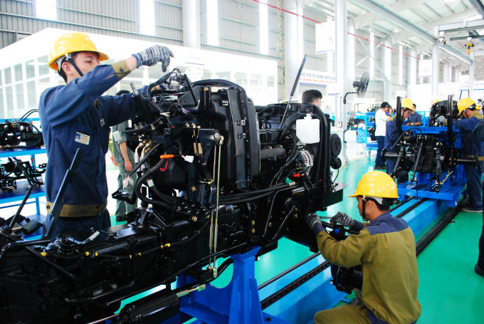 Trong cơ cấu ngành công nghiệp, chú trọng xúc tiến đầu tư các dự án công nghiệp hỗ trợ cho ngành cơ khí, ô tô.
