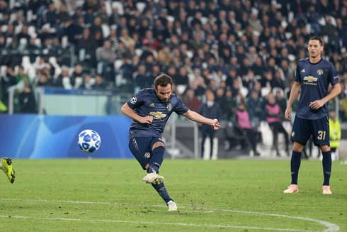 Khoảnh khắc tỏa sáng của Juan Mata là bước ngoặt