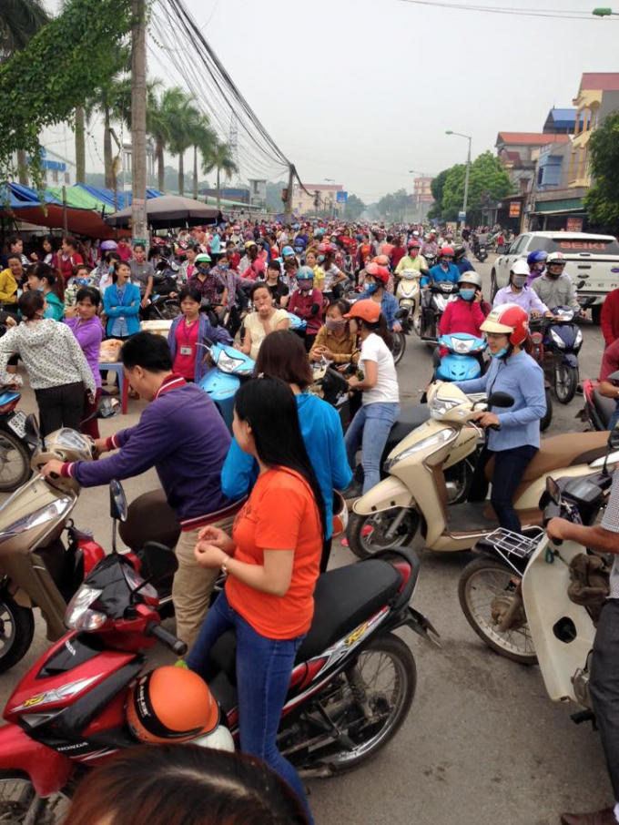 Vụ hàng trăm công nhân đình công dưới mưa ở Bắc Giang: Nguyện vọng của người lao động đã được đáp ứng