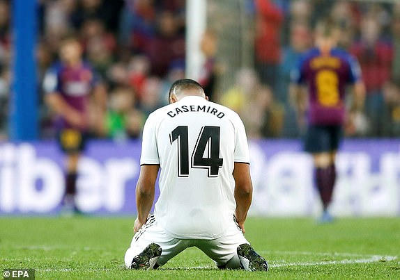Real Madrid thảm bại ở Nou Camp.