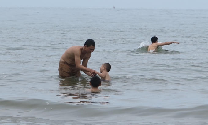 Nghệ An nằm ngoài vùng nhiễm độc, du khách yên tâm về tắm biển Cửa Lò