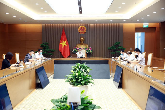 Phó Thủ tướng Vũ Đức Đam, Trưởng ban chỉ đạo quốc gia phòng chống dịch Covid-19 liên tiếp họp với 2 tỉnh Bắc Giang, Bắc Ninh những ngày qua (ảnh: VGP).