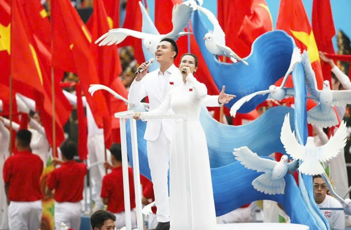 Ngày 24/11 hằng năm được lựa chọn là Ngày Văn hóa Việt Nam