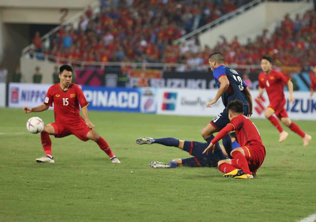 Việt Nam 2-1 Philippines: Chiến thắng ngoạn mục đưa tuyển Việt Nam vào chung kết AFF Cup