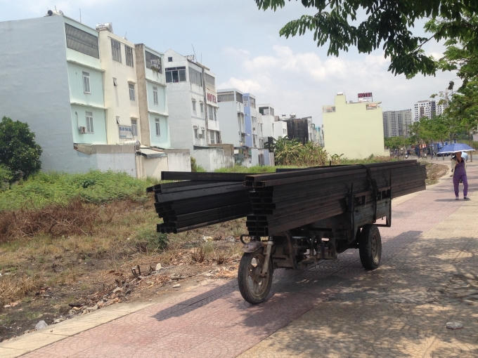 Chiếc xe ba gác mà nam sinh đụng phải.