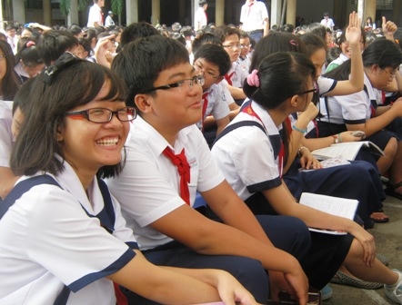 Nhiều trường ở Hà Nội có số lượng hồ sơ nộp vào quá cao nên phải đặt ra các tiêu chí phụ để tuyển. (Ảnh minh họa)