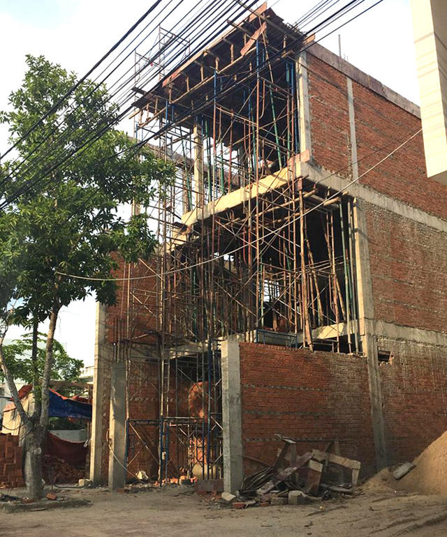 Ban Thường vụ Tỉnh ủy yêu cầu Ban Thường vụ Thành ủy Bà Rịa tổ chức phê bình, kiểm điểm rút kinh nghiệm với ông Tiên về việc xây nhà trước khi có giấy phép xây dựng.