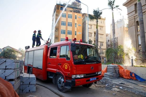 Buổi diễn tập diễn ra nghiêm túc với đầy đủ các thủ tục phòng cháy chữa cháy.