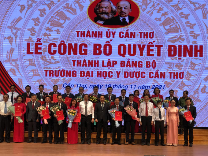19.11- Ban Chap Hanh Dang bo