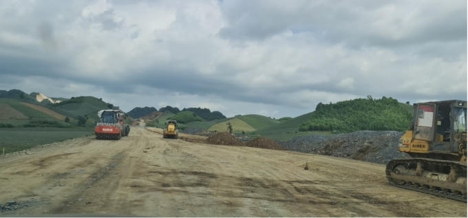 Tuyến cao tốc Mai Sơn – Quốc lộ 45 được gấp rút hoàn thiện thi công đoạn thành phần kết nối với khu công nghiệp Bỉm Sơn và khu công nghiệp Hà Long đoạn nút giao Hà Trung – Bỉm Sơn.