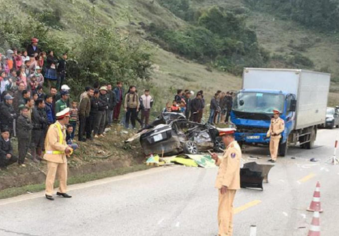 Hiện trường nơi xảy ra vụ tai nạn nghiêm trọng.