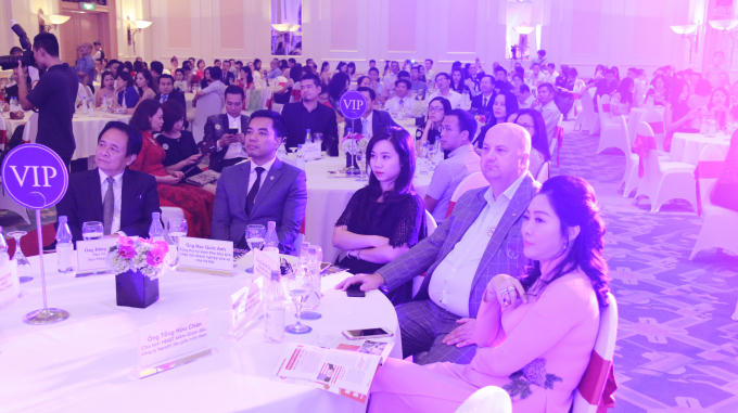 20 doanh nh&acirc;n, doanh nghiệp được t&ocirc;n vinh