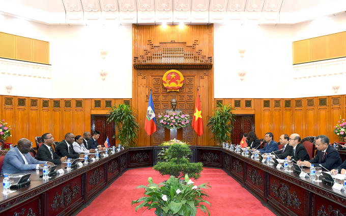Thủ tướng nhấn mạnh Chính phủ Việt Nam mong muốn và quyết tâm cùng Chính phủ Haiti triển khai các biện pháp tăng cường hợp tác song phương theo hướng thực chất và hiệu quả.