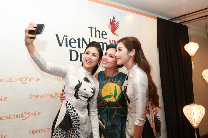 Ngọc Hân, Hoàng My, Tú Anh gây quỹ cho trẻ hở hàm ếch