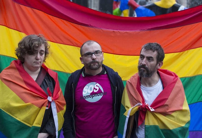 Vào tháng 11 năm ngoái, nơi đây cũng đã phải hứng chịu biết bao đau thương khi cuộc tấn công khủng bố có liên quan tới IS đã diễn ra, cướp đi sinh mạng của 130 người.