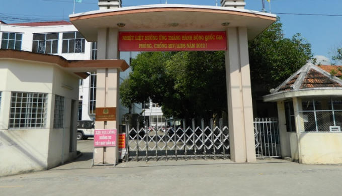 TP HCM: C&aacute;n bộ C&ocirc;ng an huyện H&oacute;c M&ocirc;n kh&ocirc;ng tu&acirc;n thủ điều lệ ng&agrave;nh?