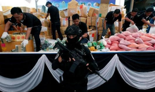 Số ma túy chuẩn bị mang đi tiêu hủy ở Thái Lan. (Ảnh: Reuters)