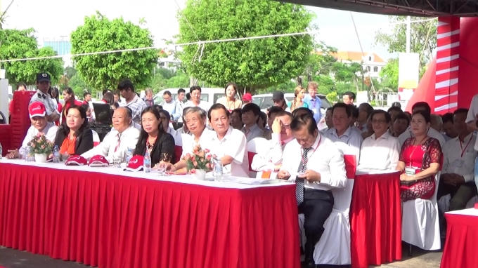 Các đại biểu tham dự.