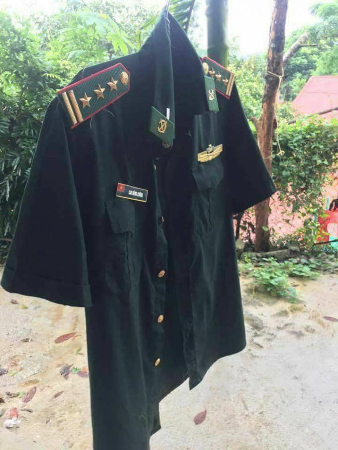 Quân phục của Thượng tá Cường được tìm thấy ven bờ sông cách điểm bị cuốn 2km