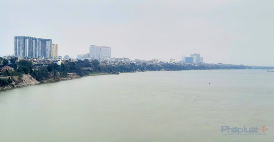 Khu dân cư phường Hồng Hà (TP Hà Nội) bên bờ sông Hồng. (Ảnh: N. Trường)