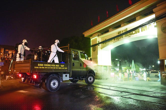 Âm hưởng Xuân 1975  trong chống dịch COVID-19  - ảnh 1