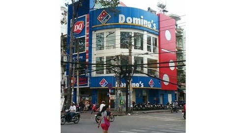 Cửa hàng Domino’s Pizza ở số 313 Nguyễn Tri Phương phường 5 quận 10 TP HCM.