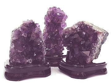 Đá thạch anh tím. Ảnh minh họa