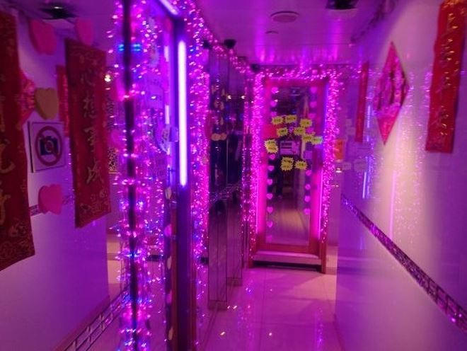 100 gái mại dâm làm việc bên trong các căn phòng của “lầu xanh” Fuji
