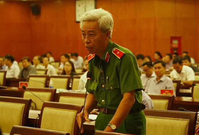 Thiếu tướng Phan Anh Minh - Phó Giám đốc Công an TPHCM, đã có báo cáo quan trọng trước các đại biểu về hoạt động tín dụng đen đang hoành hành ở thành phố.
