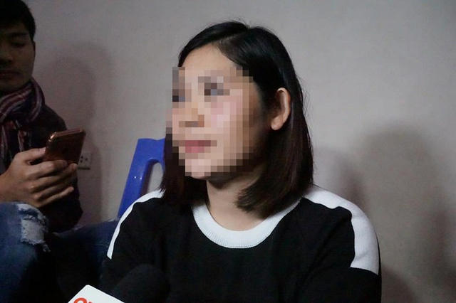 Mẹ bé N. trao đổi sự việc với chúng tôi.