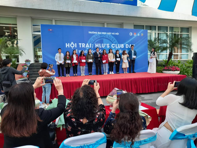 73475197_668778940315821_7194082603190714368_n