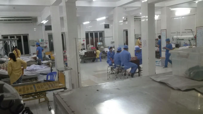 Hà Nội: Hỗn chiến trên bàn nhậu, một người bị đâm tử vong, một người nguy kịch