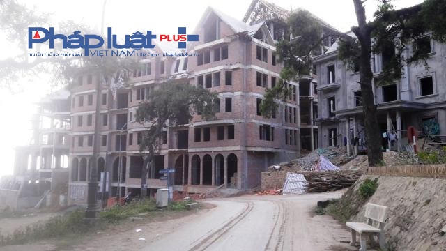 Thi công trước, xin giấy phép sau câu chuyện "ngược đời" đang diễn ra tại thị trấn Tam Đảo (Ảnh: Đảo Tấn)