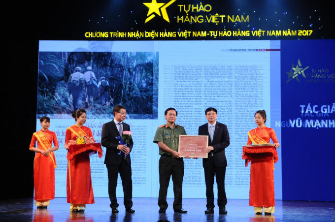 Ông Vũ Mạnh Hà đạt giải Nhất Cuộc thi viết “Yêu hàng Việt Nam – Câu chuyện của tôi” năm 2017