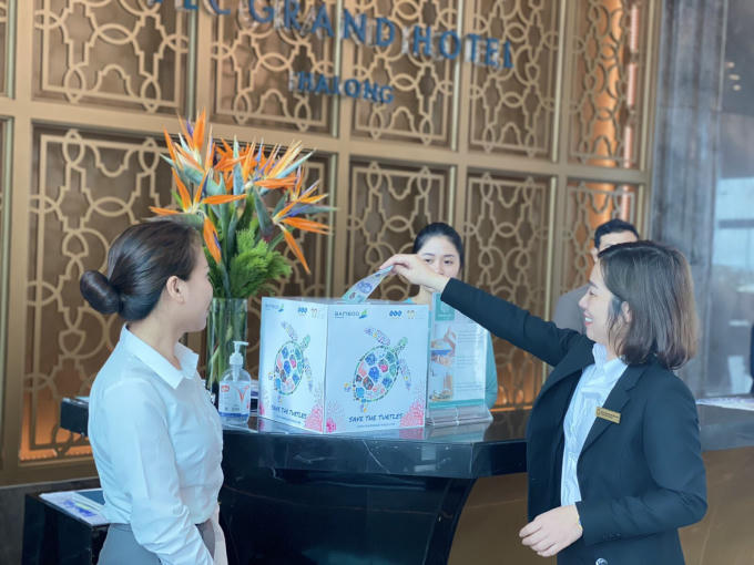 Cán bộ nhân viên tập đoàn FLC tham gia gây quỹ Happy Island