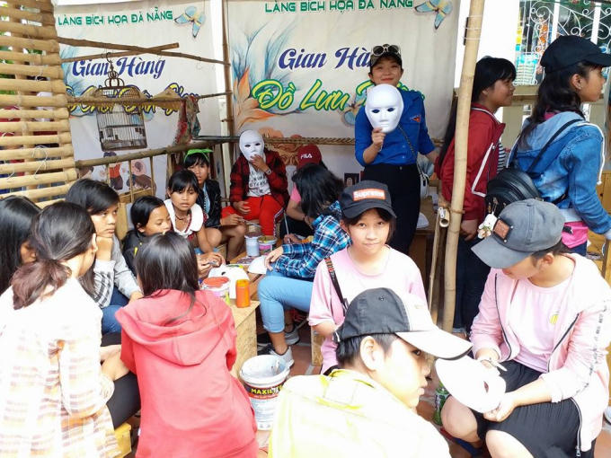 Trại h&egrave; Chung tay v&igrave; cộng đồng sẽ l&agrave; s&acirc;n chơi bổ &iacute;ch, hấp dẫn cho c&aacute;c em trong dự &aacute;n v&agrave; c&aacute;c t&igrave;nh nguyện vi&ecirc;n tham gia, trải nghiệm v&agrave; hỏi hỏi, r&egrave;n luyện kỹ năng sống...