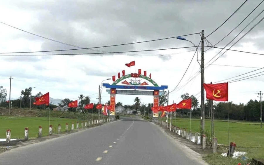 Không khí Tết đang về với người dân "rốn lũ" Hòa Thịnh. Ảnh: Hải Dương