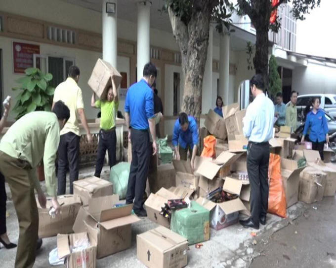 Số hàng tiêu hủy có giá trị lên đến gần 5 tỷ đồng.