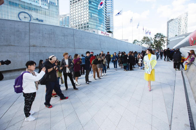 Thi&ecirc;n Nga bất ngờ