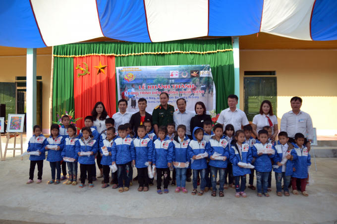 Lễ khai mạc điểm trường Khuổi Niếng được tổ chức long trọng.