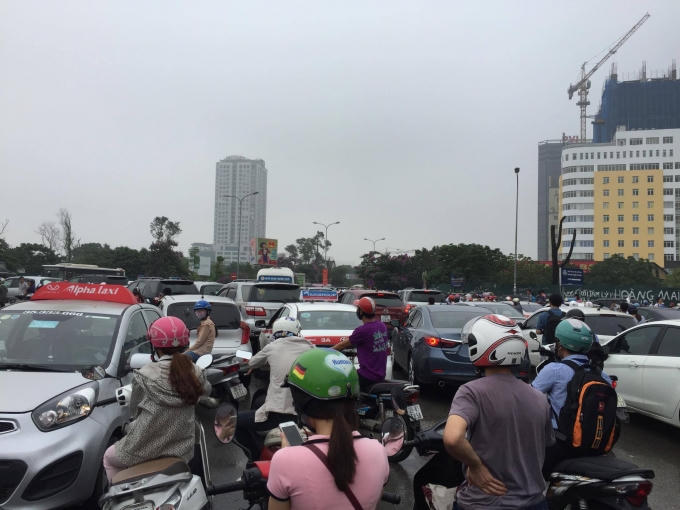 Mưa lớn g&acirc;y ngập s&acirc;u, cuộc sống của người d&acirc;n Thủ đ&ocirc; bị đảo lộn