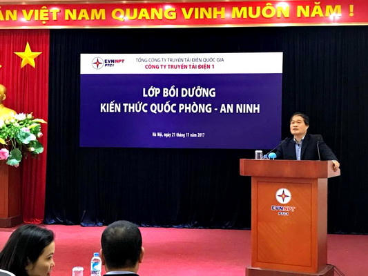 Đ/c Nguyễn Hữu Long – Phó giám đốc, Phó bí thư Đảng ủy phụ trách công ty đến dự và chỉ đạo khai mạc lớp học
